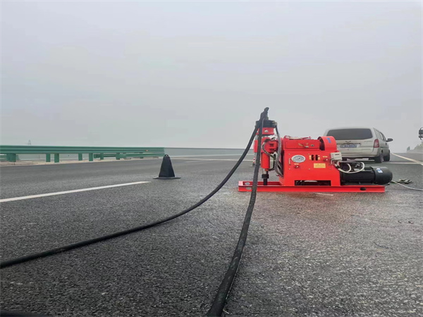 张家川马路路基路面开裂下沉注浆加固灌浆